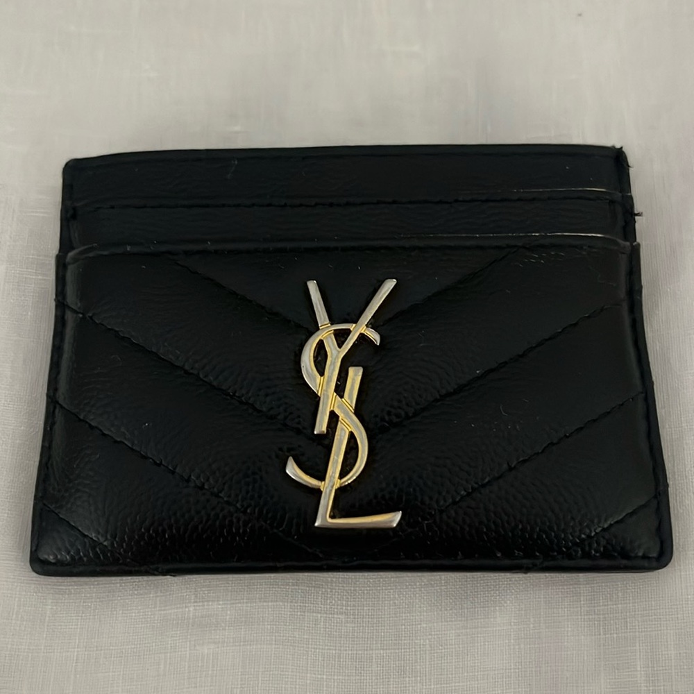 CASSANDRE MATELASSÉ CARD CASE IN GRAIN DE POUDRE LEATHER PRELOVED BLACK